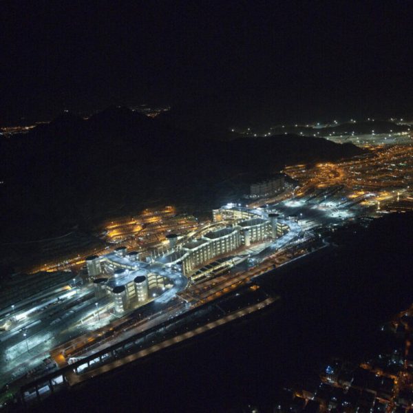 Development and execution of the Jamarat Bridge project