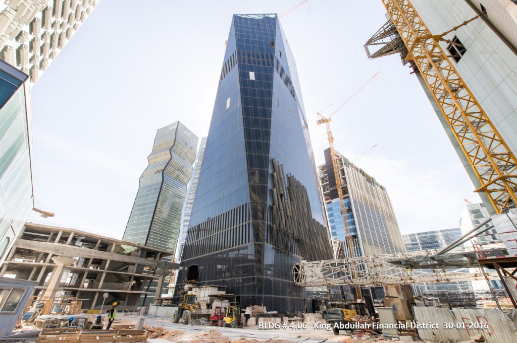 PIF Tower is a Centerpiece of the King Abdullah Financial District at 385 meters high and 242,000 square meters built up area for office space, including a 450 seat state of the art auditorium