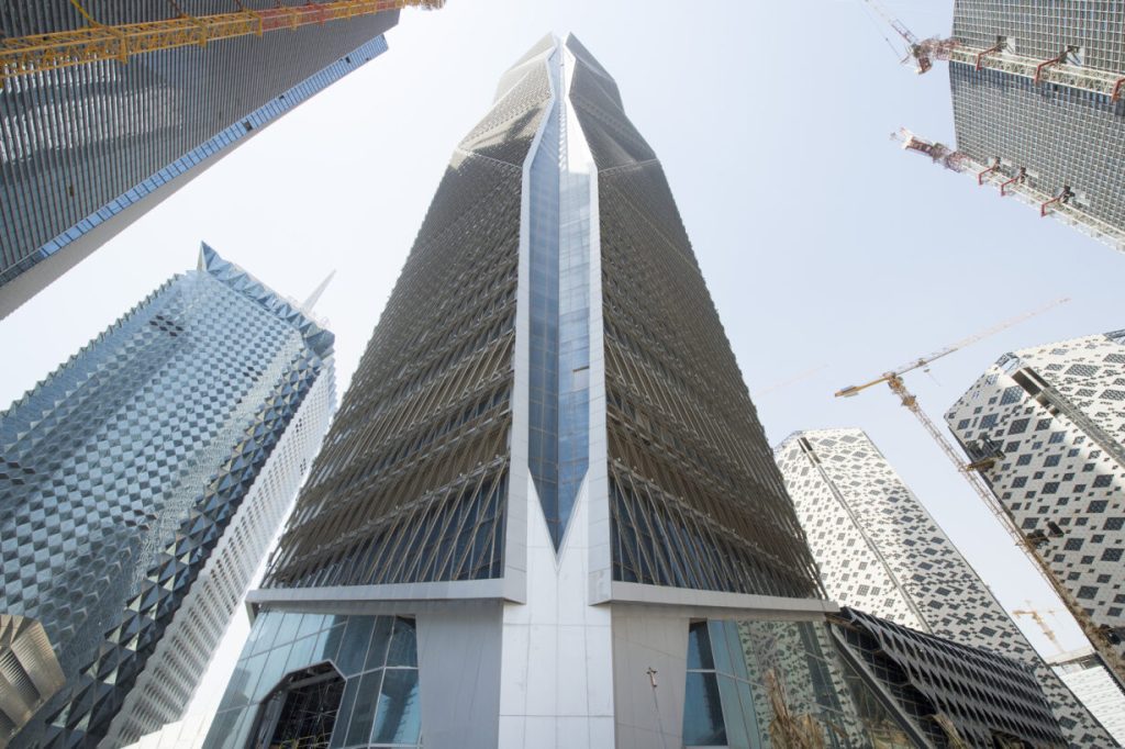 PIF Tower is a Centerpiece of the King Abdullah Financial District at 385 meters high and 242,000 square meters built up area for office space, including a 450 seat state of the art auditorium