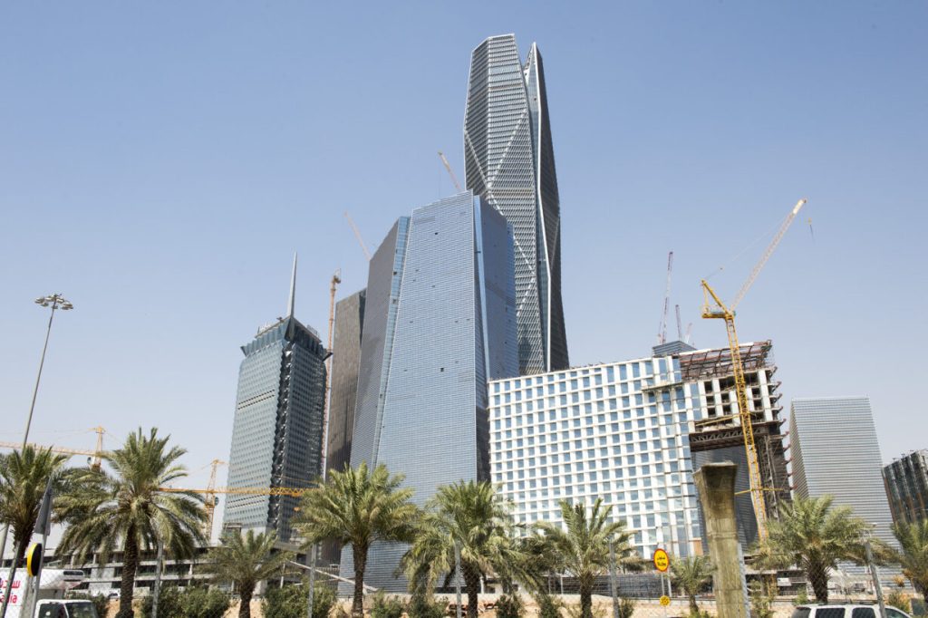 PIF Tower is a Centerpiece of the King Abdullah Financial District at 385 meters high and 242,000 square meters built up area for office space, including a 450 seat state of the art auditorium